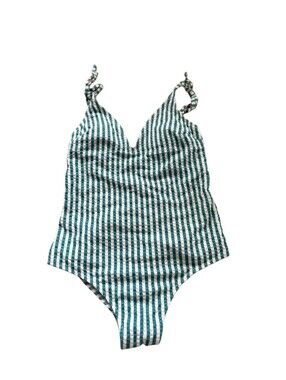 🎉 Host Pick 🎊 Swimsuit by Jessica Simpson